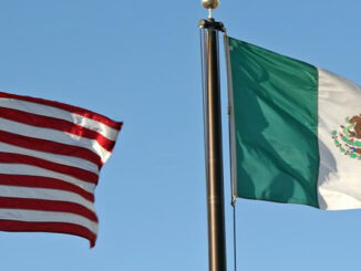 Look At the Picture Of The US And Mexico Flag